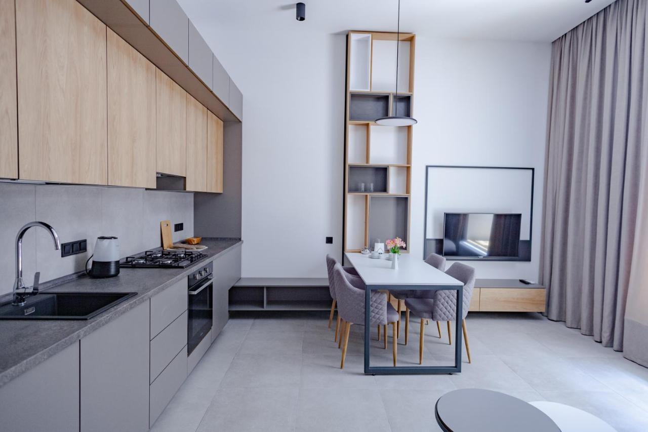 Duke Apartments Одеса Екстериор снимка